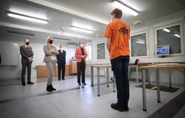 Bildgr&ouml;&szlig;e auf die Monitoraufl&ouml;sung (640x480 px) optimiert