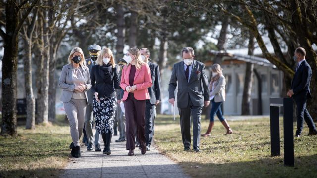 Bildgr&ouml;&szlig;e auf die Monitoraufl&ouml;sung (640x480 px) optimiert