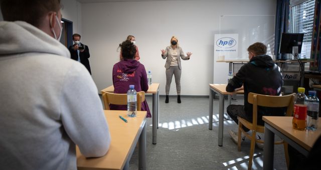 Bildgröße auf die Monitorauflösung (640x480 px) optimiert
