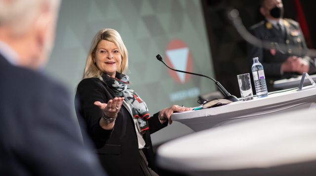 Bildgr&ouml;&szlig;e auf die Monitoraufl&ouml;sung (640x480 px) optimiert