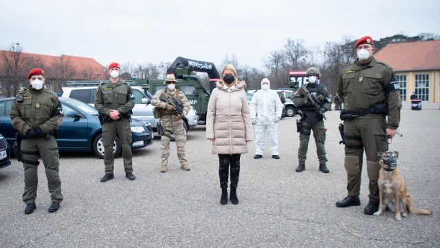 Bildgr&ouml;&szlig;e auf die Monitoraufl&ouml;sung (640x480 px) optimiert