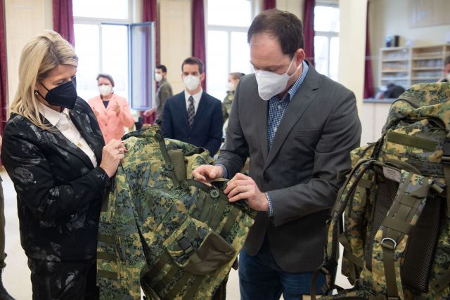 Bildgr&ouml;&szlig;e auf die Monitoraufl&ouml;sung (640x480 px) optimiert