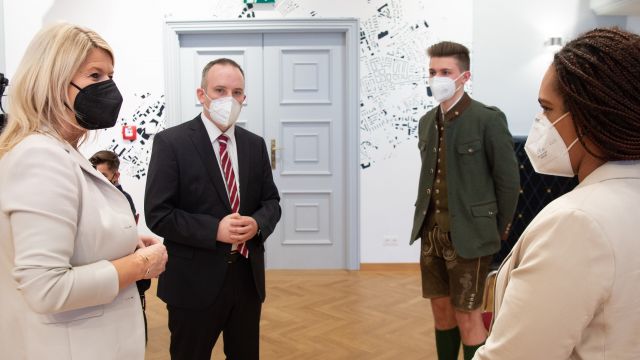 Bildgröße auf die Monitorauflösung (640x480 px) optimiert