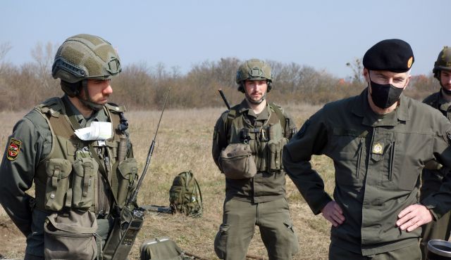 Bildgr&ouml;&szlig;e auf die Monitoraufl&ouml;sung (640x480 px) optimiert