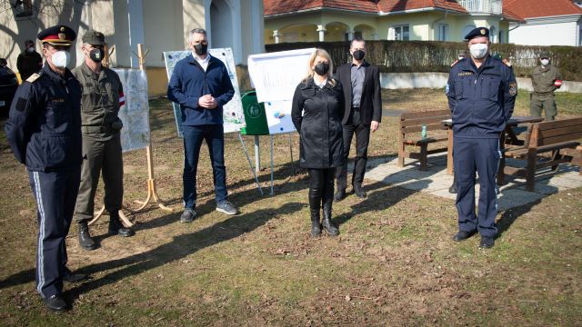 Bildgröße auf die Monitorauflösung (640x480 px) optimiert