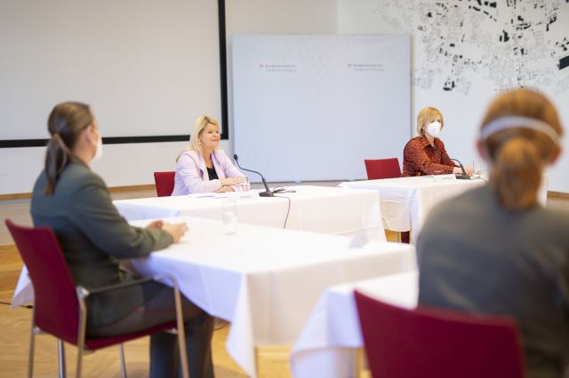 Bildgr&ouml;&szlig;e auf die Monitoraufl&ouml;sung (640x480 px) optimiert