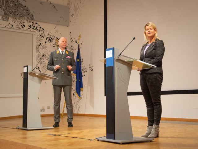 Bildgröße auf die Monitorauflösung (640x480 px) optimiert
