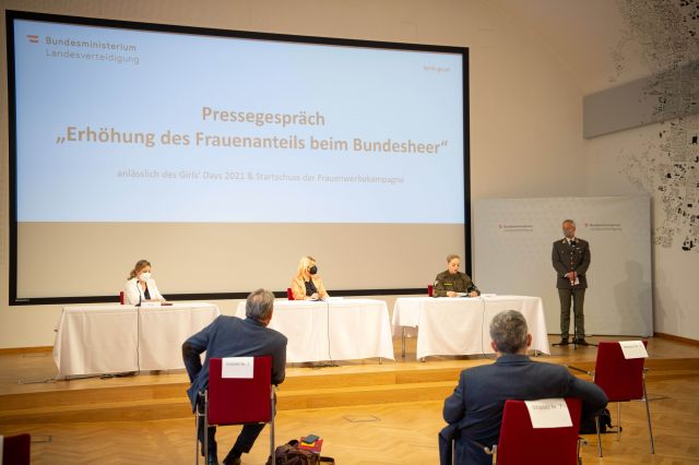Bildgröße auf die Monitorauflösung (640x480 px) optimiert