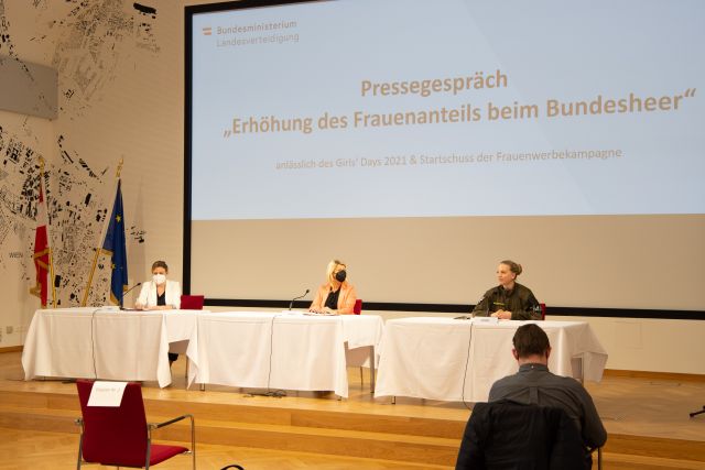 Bildgröße auf die Monitorauflösung (640x480 px) optimiert