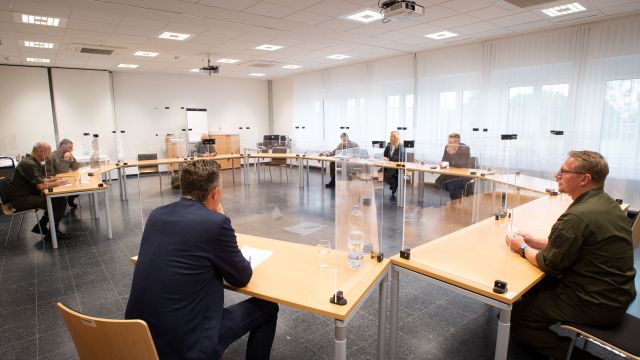 Bildgröße auf die Monitorauflösung (640x480 px) optimiert