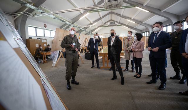 Bildgr&ouml;&szlig;e auf die Monitoraufl&ouml;sung (640x480 px) optimiert