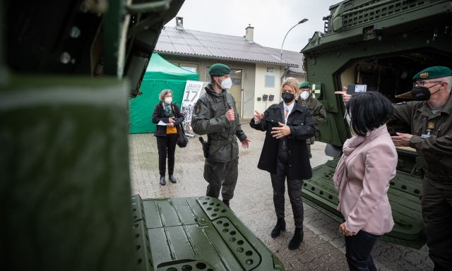 Bildgr&ouml;&szlig;e auf die Monitoraufl&ouml;sung (640x480 px) optimiert