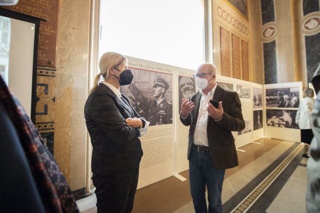 Bildgröße auf die Monitorauflösung (640x480 px) optimiert