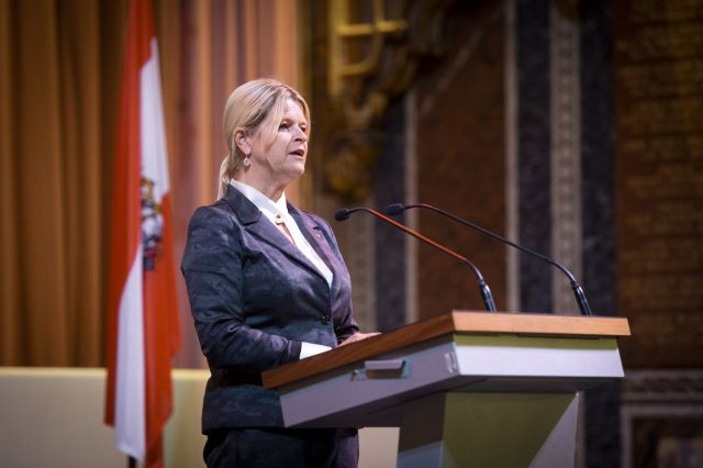 Bildgr&ouml;&szlig;e auf die Monitoraufl&ouml;sung (640x480 px) optimiert