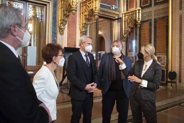 Bildgröße auf die Monitorauflösung (640x480 px) optimiert