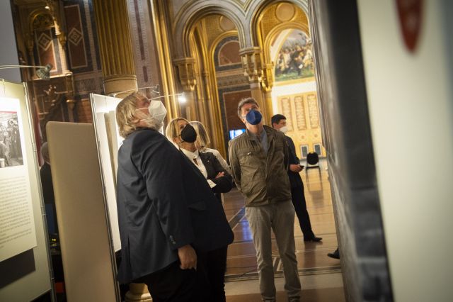 Bildgröße auf die Monitorauflösung (640x480 px) optimiert