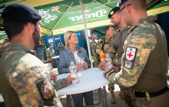 Bildgr&ouml;&szlig;e auf die Monitoraufl&ouml;sung (640x480 px) optimiert