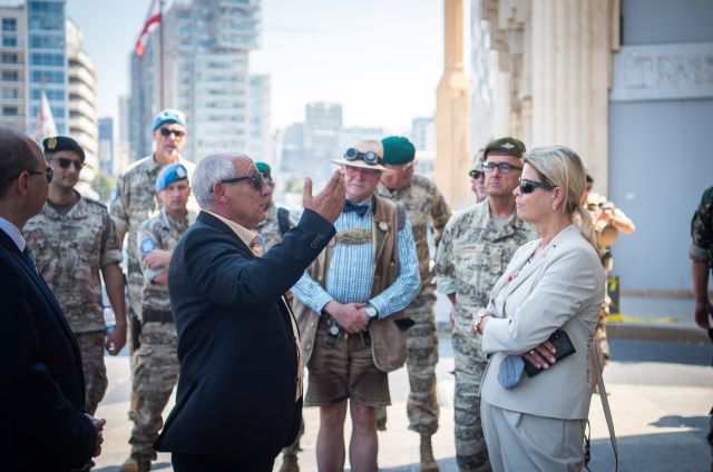 Bildgröße auf die Monitorauflösung (640x480 px) optimiert