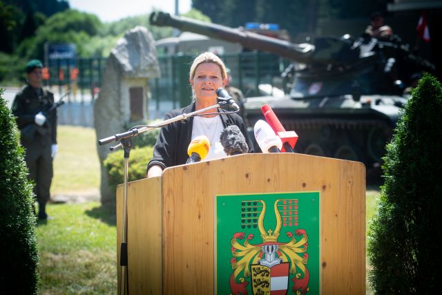 Bildgr&ouml;&szlig;e auf die Monitoraufl&ouml;sung (640x480 px) optimiert