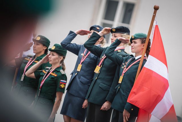 Bildgröße auf die Monitorauflösung (640x480 px) optimiert