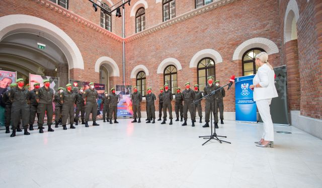 Bildgr&ouml;&szlig;e auf die Monitoraufl&ouml;sung (640x480 px) optimiert