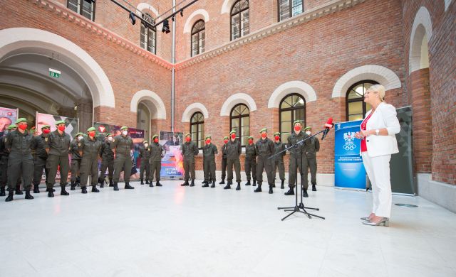 Bildgr&ouml;&szlig;e auf die Monitoraufl&ouml;sung (640x480 px) optimiert