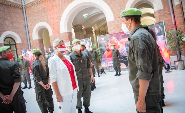 Bildgr&ouml;&szlig;e auf die Monitoraufl&ouml;sung (640x480 px) optimiert