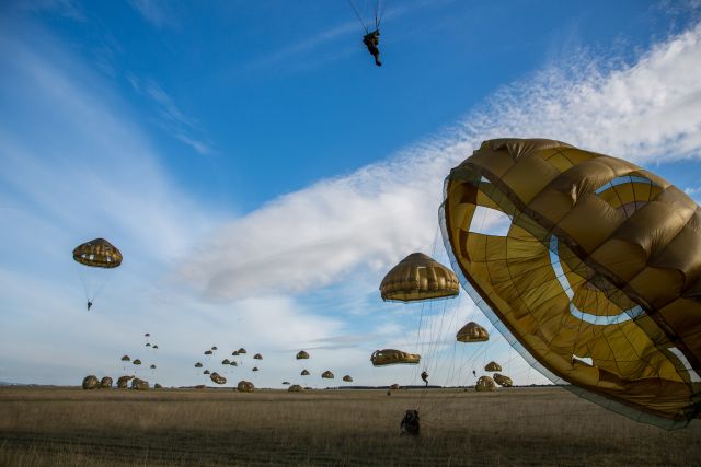 Bildgröße auf die Monitorauflösung (640x480 px) optimiert