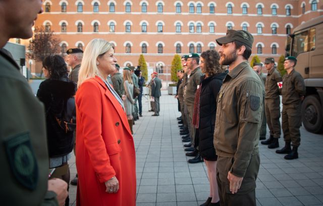 Bildgr&ouml;&szlig;e auf die Monitoraufl&ouml;sung (640x480 px) optimiert