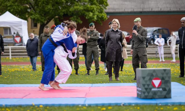 Bildgr&ouml;&szlig;e auf die Monitoraufl&ouml;sung (640x480 px) optimiert