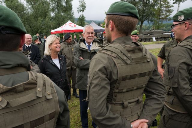 Bildgr&ouml;&szlig;e auf die Monitoraufl&ouml;sung (640x480 px) optimiert