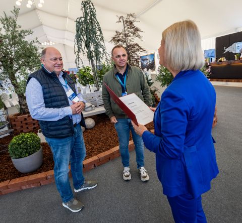 Bildgr&ouml;&szlig;e auf die Monitoraufl&ouml;sung (640x480 px) optimiert