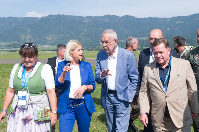 Bildgr&ouml;&szlig;e auf die Monitoraufl&ouml;sung (640x480 px) optimiert