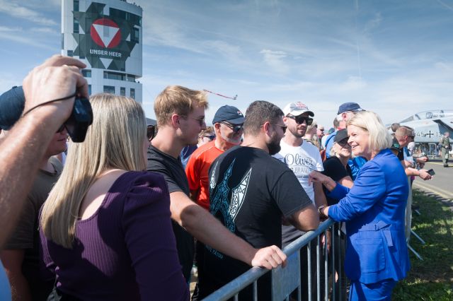 Bildgr&ouml;&szlig;e auf die Monitoraufl&ouml;sung (640x480 px) optimiert