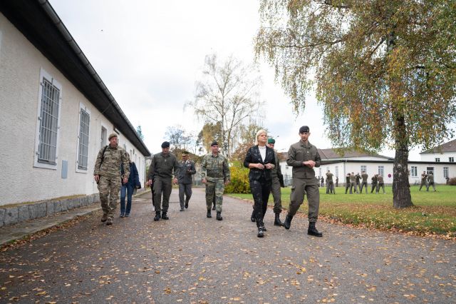 Bildgr&ouml;&szlig;e auf die Monitoraufl&ouml;sung (640x480 px) optimiert