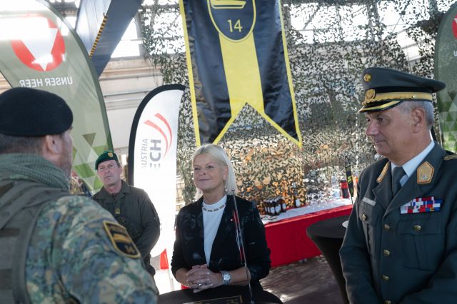 Bildgröße auf die Monitorauflösung (640x480 px) optimiert