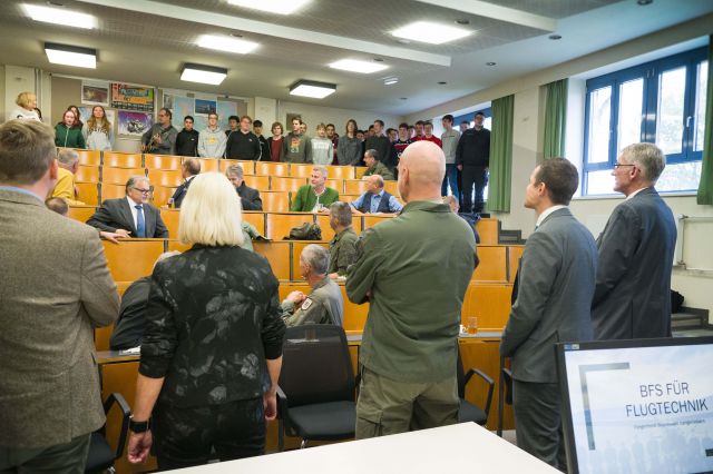 Bildgröße auf die Monitorauflösung (640x480 px) optimiert