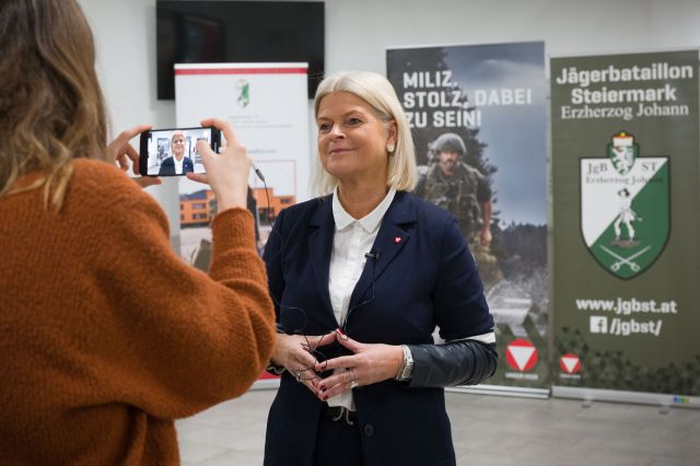 Bildgr&ouml;&szlig;e auf die Monitoraufl&ouml;sung (640x480 px) optimiert