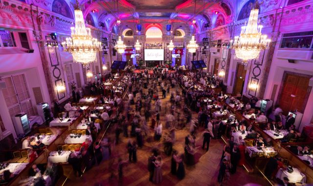 Bildgr&ouml;&szlig;e auf die Monitoraufl&ouml;sung (640x480 px) optimiert