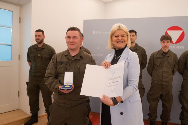 Bildgr&ouml;&szlig;e auf die Monitoraufl&ouml;sung (640x480 px) optimiert