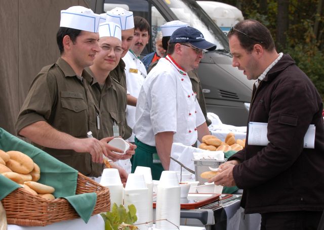 Bildgröße auf die Monitorauflösung (640x480 px) optimiert