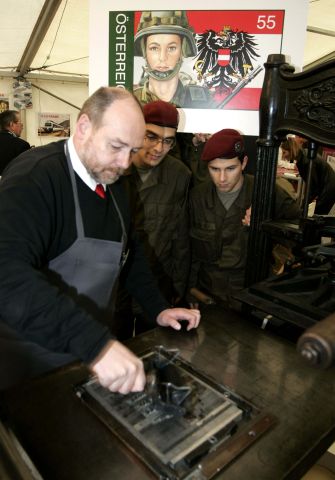 Bildgröße auf die Monitorauflösung (640x480 px) optimiert