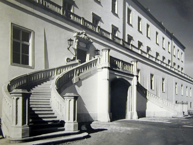 Bildgröße auf die Monitorauflösung (640x480 px) optimiert