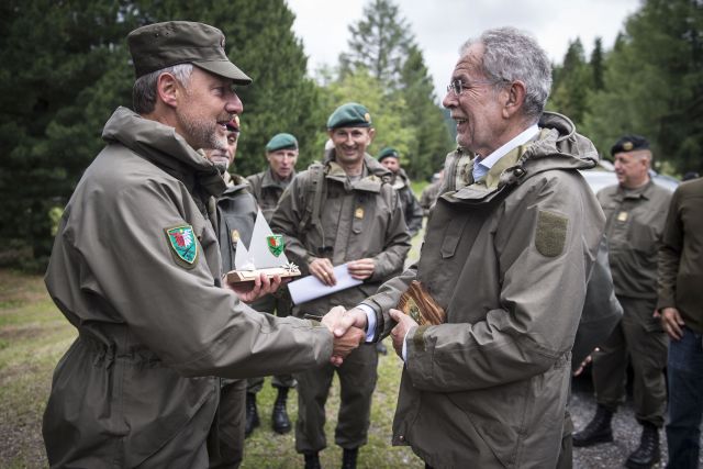 Bildgröße auf die Monitorauflösung (640x480 px) optimiert