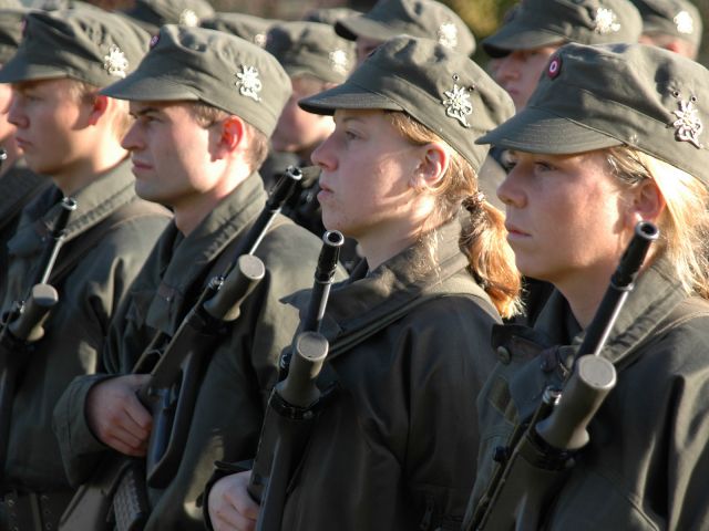Bildgröße auf die Monitorauflösung (640x480 px) optimiert