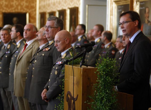 Bildgröße auf die Monitorauflösung (640x480 px) optimiert