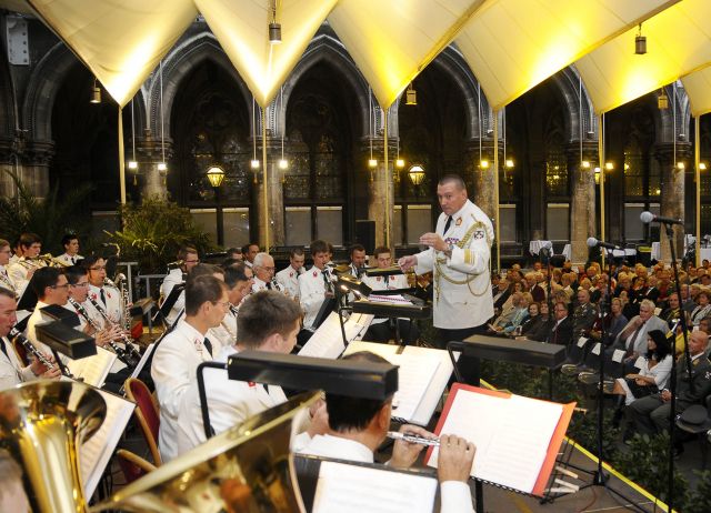 Bildgr&ouml;&szlig;e auf die Monitoraufl&ouml;sung (640x480 px) optimiert