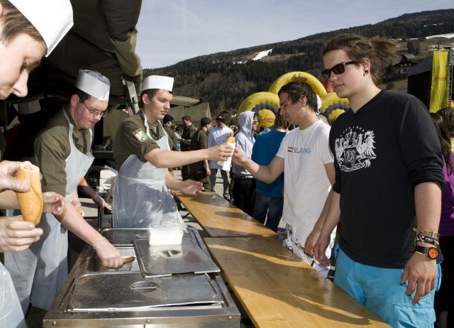 Bildgr&ouml;&szlig;e auf die Monitoraufl&ouml;sung (640x480 px) optimiert