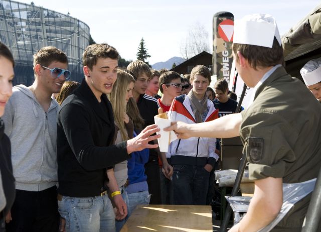 Bildgr&ouml;&szlig;e auf die Monitoraufl&ouml;sung (640x480 px) optimiert