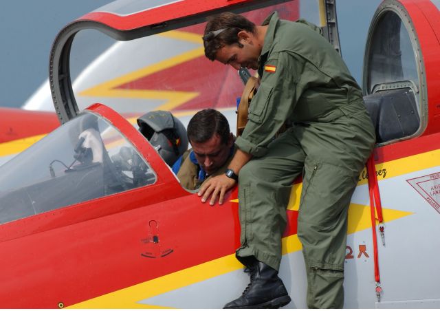 Bildname: aguilla_01.jpg, momentane Bildgröße: 640x452 px Bildgröße auf die Monitorauflösung (640x480 px) optimiert